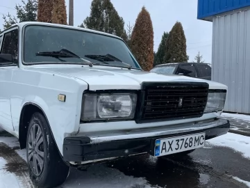 Авто ВАЗ 2107 1984 № 7182872