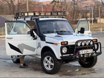 Авто ВАЗ 2121 1990 № 7186496
