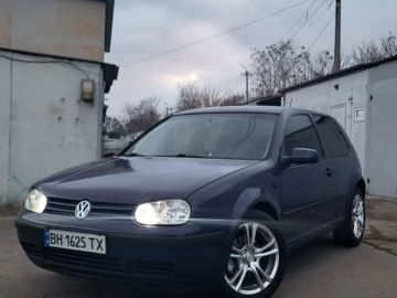 Авто Volkswagen Golf 1999 № 7192919