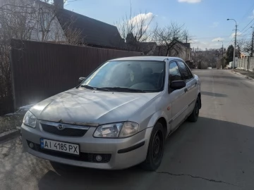 Авто Mazda 323 2000 № 7193510