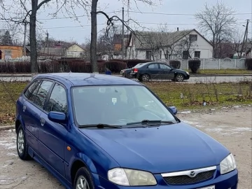 Авто Mazda 323 2000 № 7212267