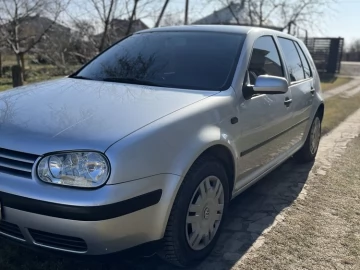 Авто Volkswagen Golf 2000 № 7223047