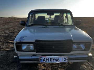 Авто ВАЗ 2107 1992 № 7228105