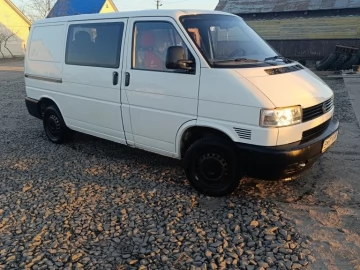 Авто Volkswagen Transporter 2000 № 7240421