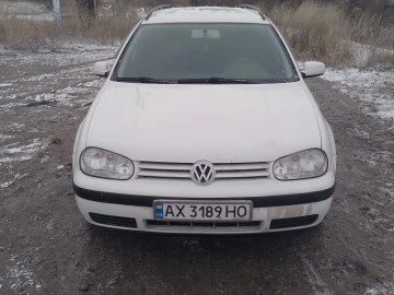 Авто Volkswagen Golf 2000 № 7243465