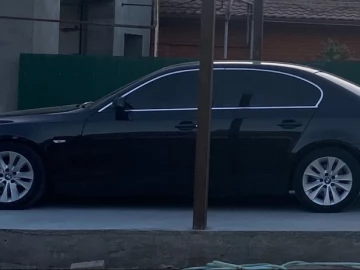 Авто BMW 5 Серия 2003 № 7250019