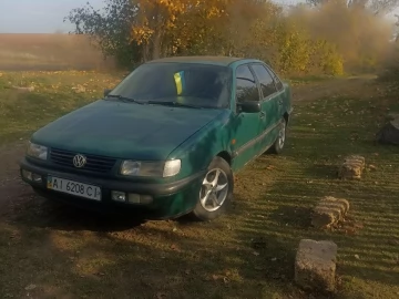Авто Volkswagen Passat Sedan 1994 № 7250109