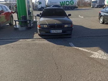 Авто BMW 7 Серия 1994 № 7252145
