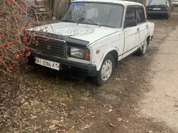 Авто ВАЗ 2107 1992 № 7254213