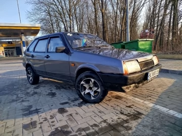 Авто ВАЗ 2109 1989 № 7257576