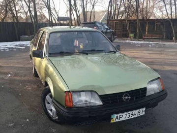 Авто Opel Rekord 1982 № 7265217