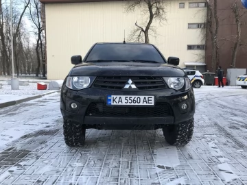 Авто Mitsubishi L 200 2015 № 7272908