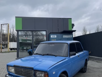 Авто ВАЗ 2107 1993 № 7282606