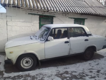 Авто ВАЗ 2107 1991 № 7284937