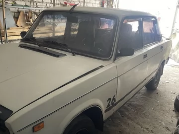 Авто ВАЗ 2107 1992 № 7285256