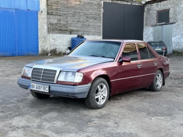 Авто Mercedes 220 1987 № 7294164