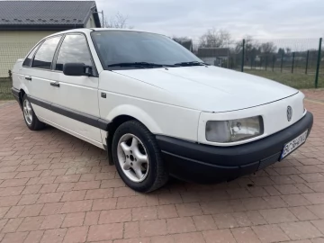 Авто Volkswagen Passat Sedan 1992 № 7296700