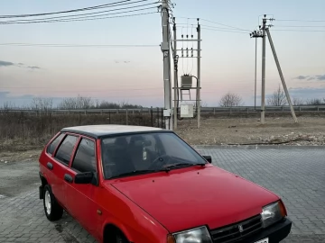 Авто ВАЗ 2109 1988 № 7298384