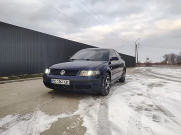 Авто Volkswagen Passat Sedan 2000 № 7298396