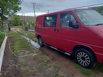 Авто Volkswagen Transporter 1995 № 7298750