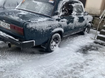Авто ВАЗ 2107 2003 № 7300107