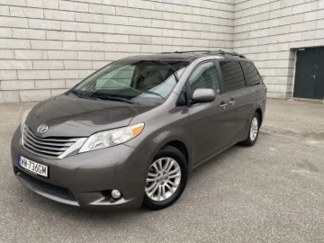 Авто Toyota Sienna 2015 № 7300311