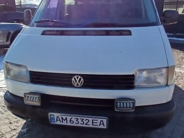 Авто Volkswagen Transporter 2000 № 7302407