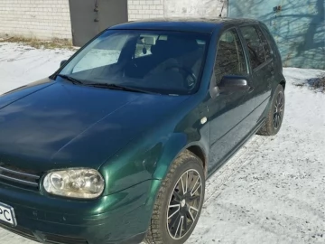 Авто Volkswagen Golf 1999 № 7302516