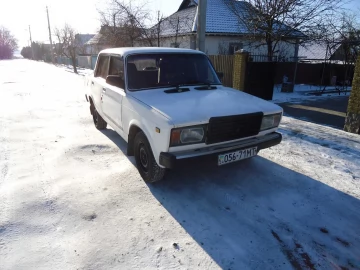 Авто ВАЗ 2107 1989 № 7303097