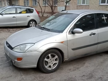 Авто Ford Focus 2000 № 7304166