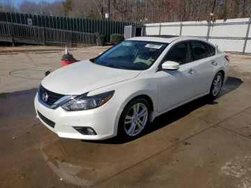 Авто Nissan Altima 2017 № 7304376