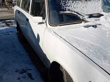 Авто ВАЗ 2104 1990 № 7305112