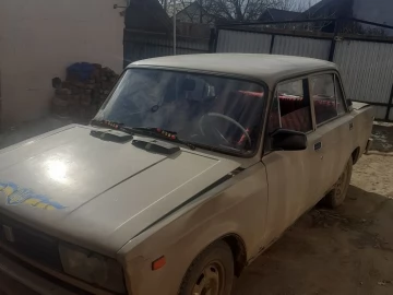 Авто ВАЗ 2105 1988 № 7305437
