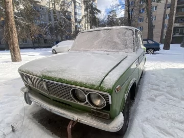 Авто ВАЗ 2103 1979 № 7306091