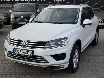 Авто Volkswagen Touareg 2015 № 7308074