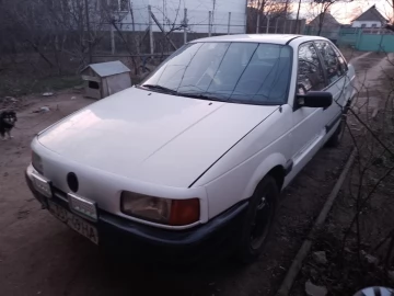 Авто Volkswagen Passat Sedan 1990 № 7308073