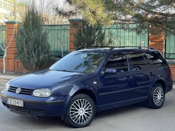 Авто Volkswagen Golf 2001 № 7308829