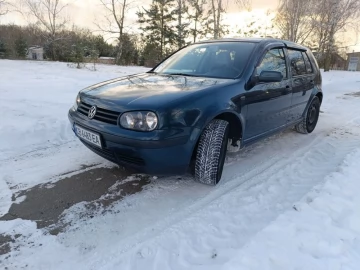 Авто Volkswagen Golf 2001 № 7308973