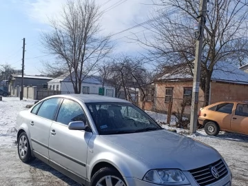 Авто Volkswagen Passat Sedan 2001 № 7309776