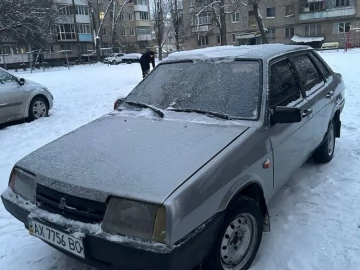 Авто ВАЗ 21099 2004 № 7310409