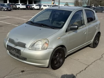 Авто Toyota Yaris 2002 № 7314704