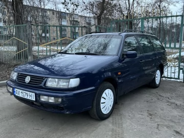 Авто Volkswagen Passat Variant 1995 № 7317068