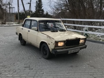 Авто ВАЗ 2105 1992 № 7317533