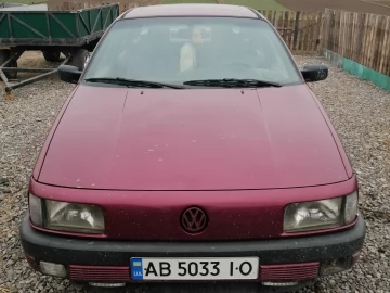 Авто Volkswagen Passat Sedan 1988 № 7318997