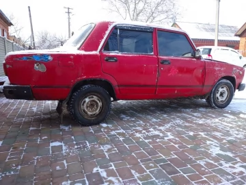 Авто ВАЗ 2105 1983 № 7319923