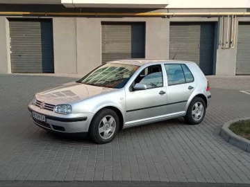 Авто Volkswagen Golf 2001 № 7320016