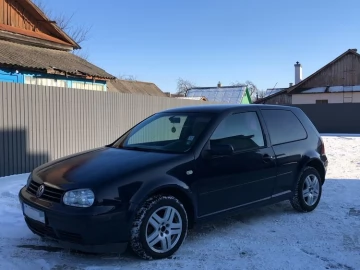 Авто Volkswagen Golf 2000 № 7321513