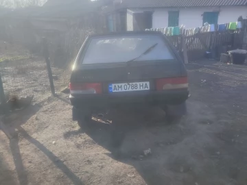 Авто ВАЗ 2109 1995 № 7323954