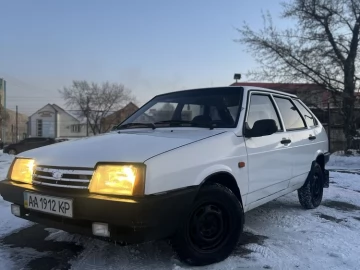 Авто ВАЗ 2109 1995 № 7324530
