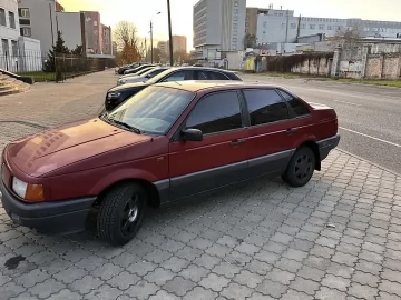 Авто Volkswagen Passat Sedan 1992 № 7324811